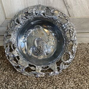 Thick Molded Aluminum Christmas Bowl / Christmas Bowl with Snowman
